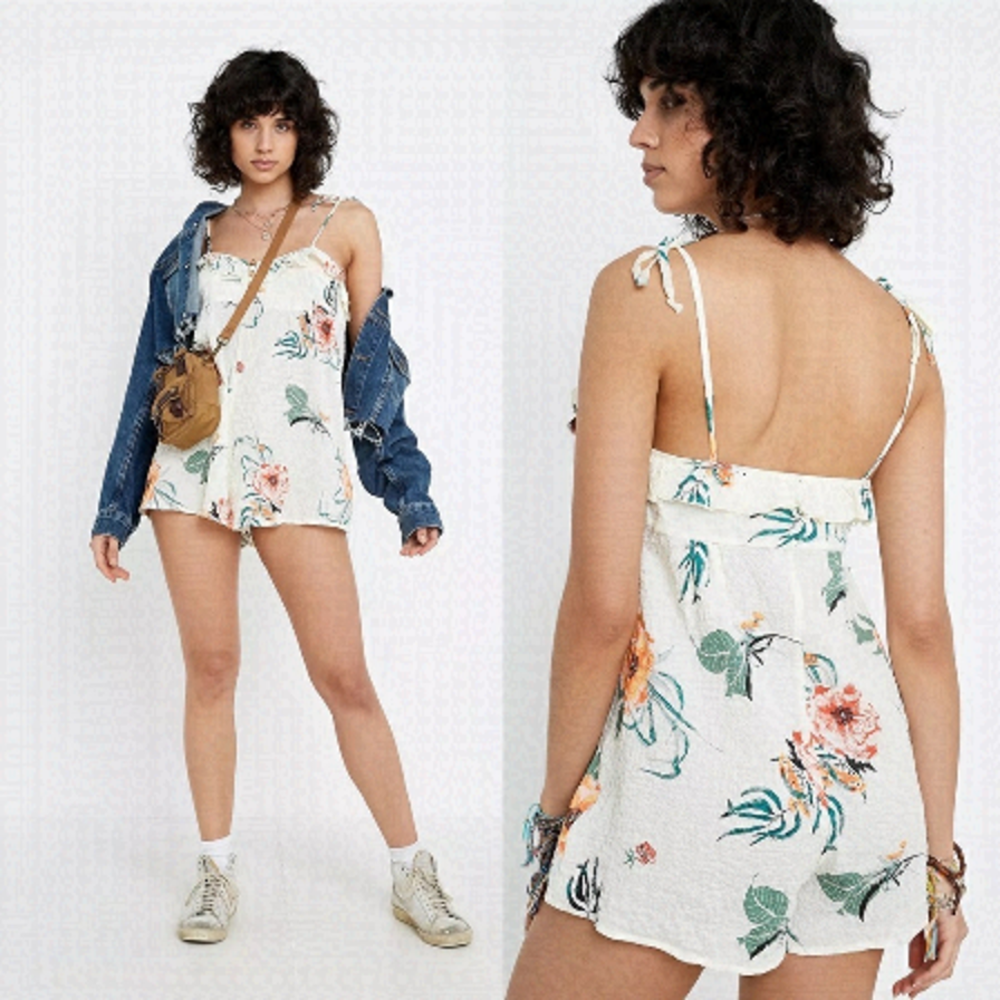 UO Urban Outfitters Highland Ruffle Tie-Shoulder Babydoll Playsuit